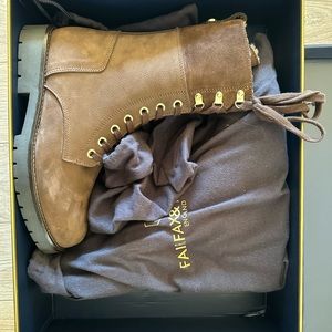 Brand new never worn combat boots by Fairfax and favor boots size 9